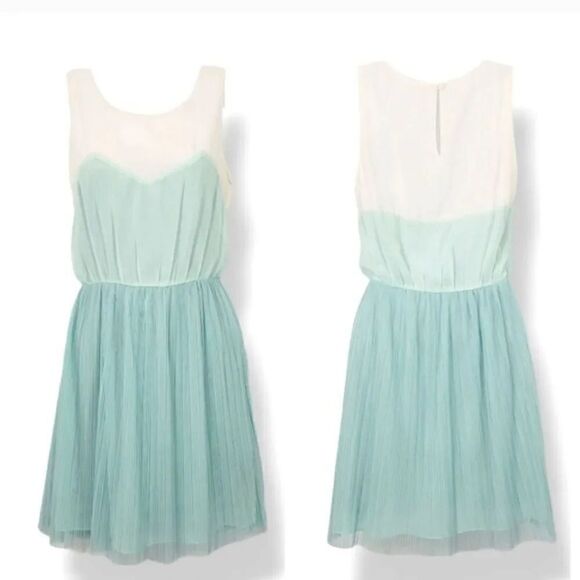 Lush Micro Pleated Tulle Mini Dress in Mint Green/Ivory Size Small - Picture 8 of 8